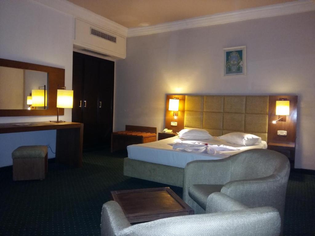 Yadis Ibn Khaldoun Hotel Tunis Luaran gambar